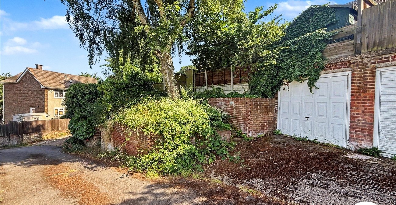 4 bedroom house for sale in Walderslade | Robinson Michael & Jackson