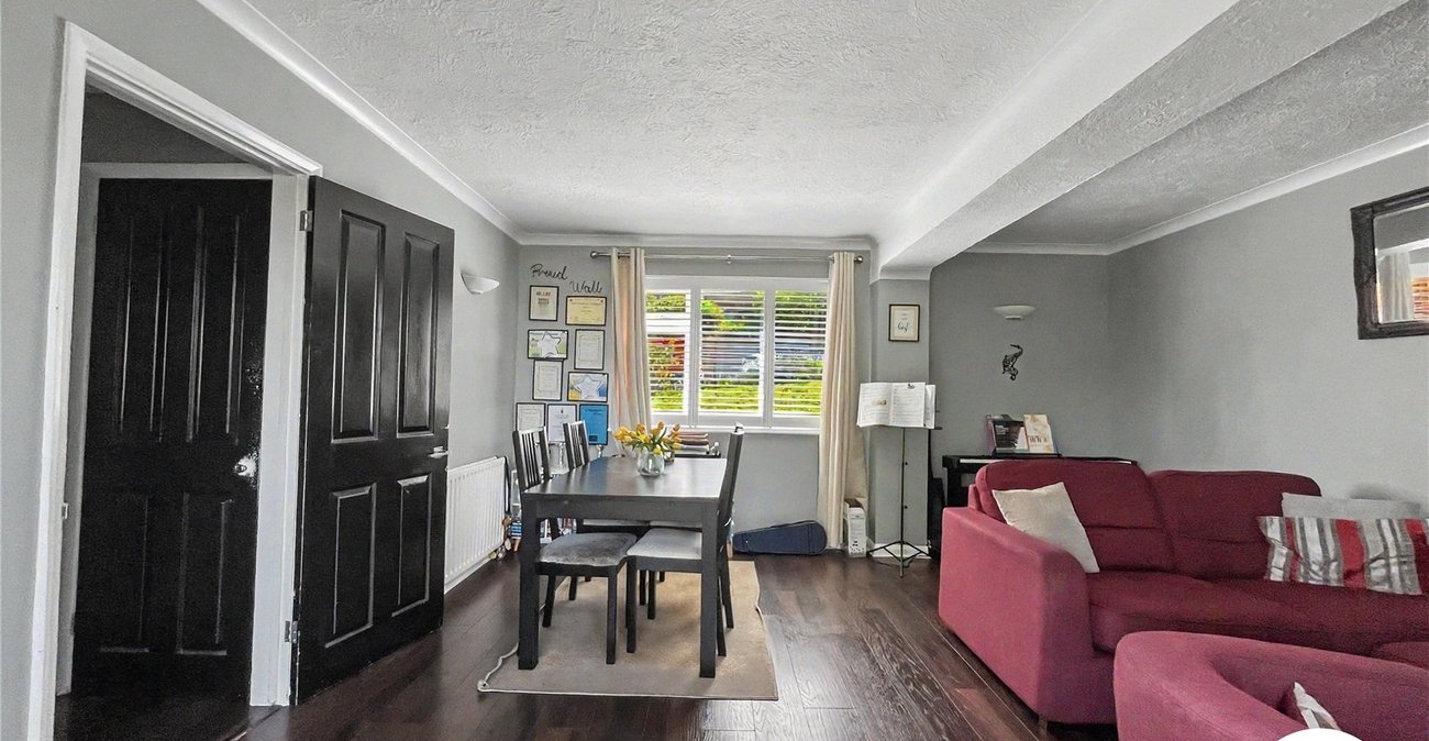 4 bedroom house for sale in Walderslade | Robinson Michael & Jackson