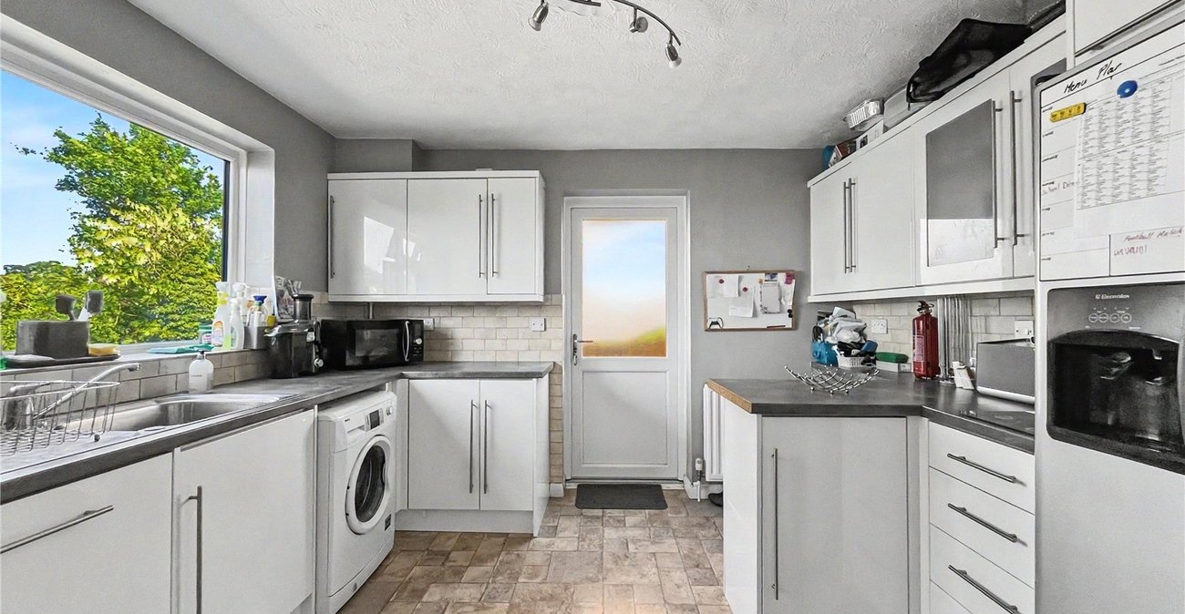 4 bedroom house for sale in Walderslade | Robinson Michael & Jackson