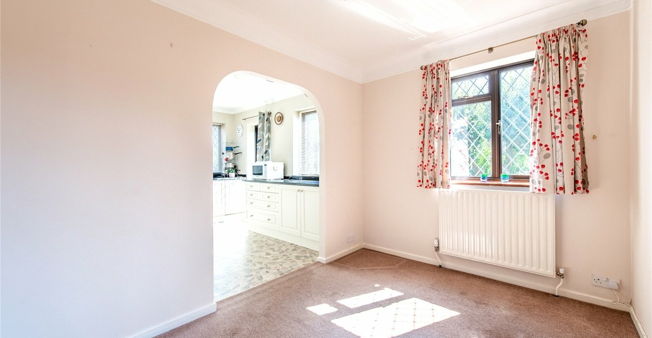 3 bedroom house for sale in Meopham | Robinson Michael & Jackson