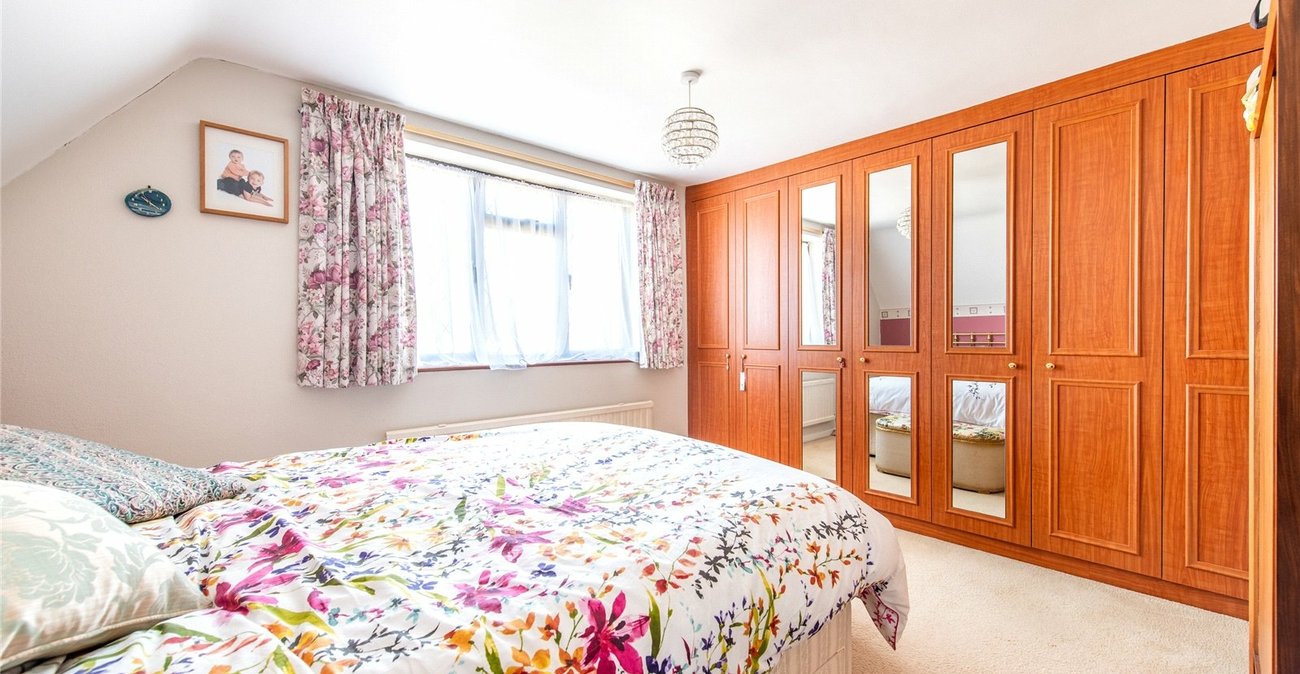 3 bedroom house for sale in Meopham | Robinson Michael & Jackson