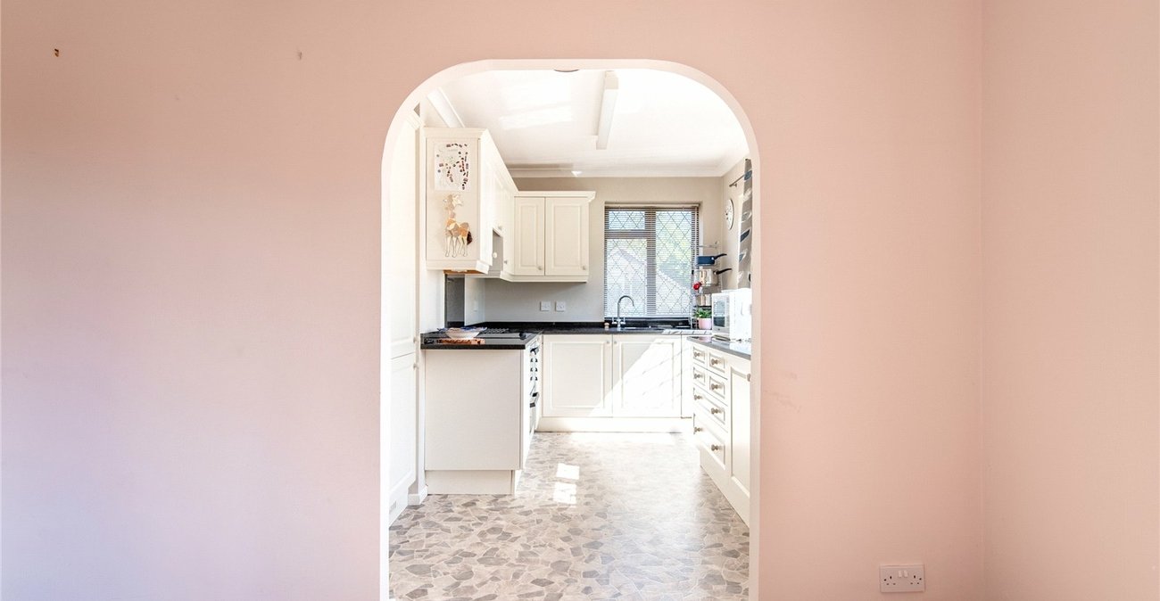 3 bedroom house for sale in Meopham | Robinson Michael & Jackson