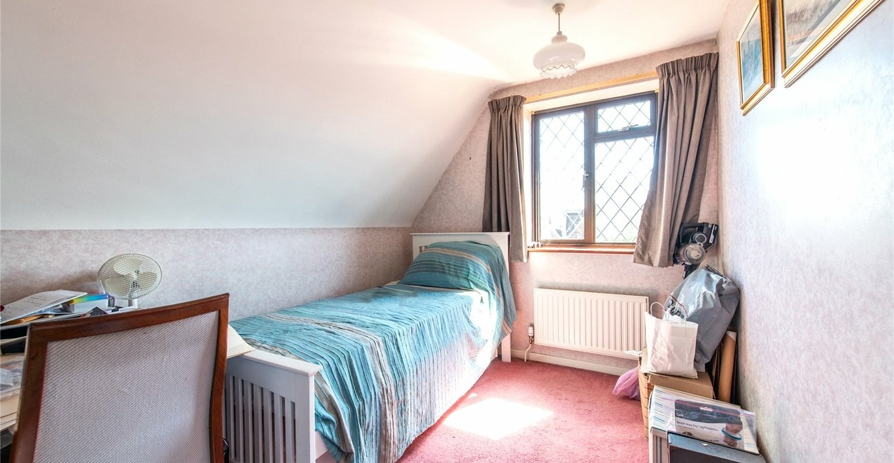 3 bedroom house for sale in Meopham | Robinson Michael & Jackson