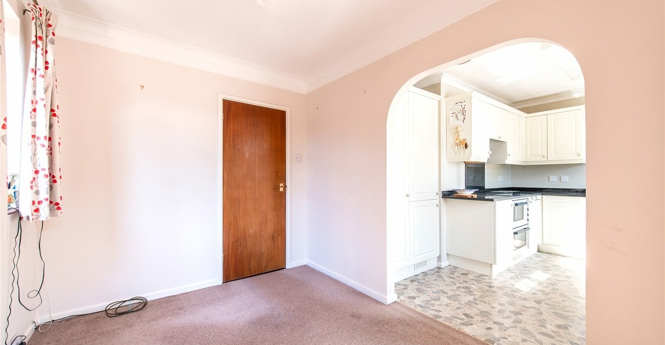 3 bedroom house for sale in Meopham | Robinson Michael & Jackson