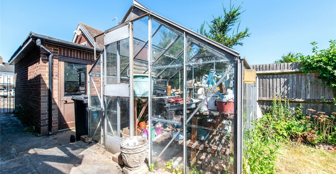 3 bedroom house for sale in Meopham | Robinson Michael & Jackson