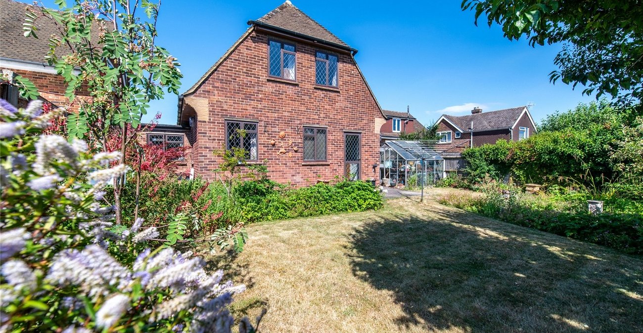 3 bedroom house for sale in Meopham | Robinson Michael & Jackson