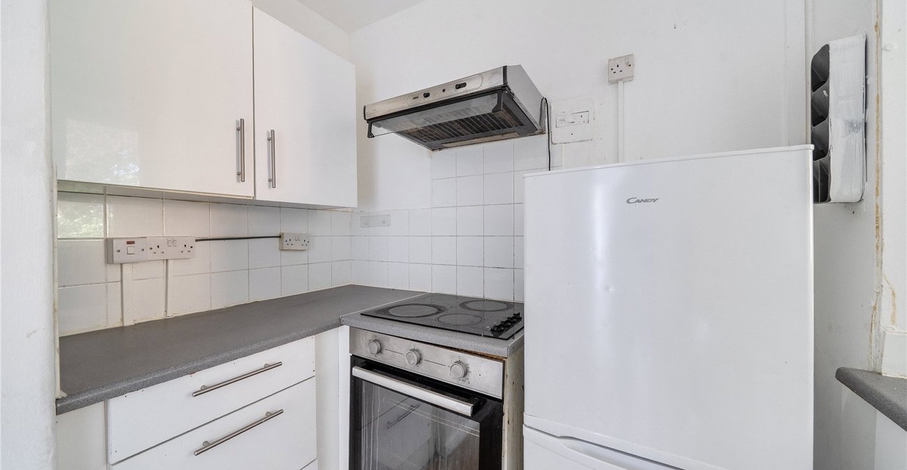 1 bedroom property for sale in Sydenham | Robinson Jackson