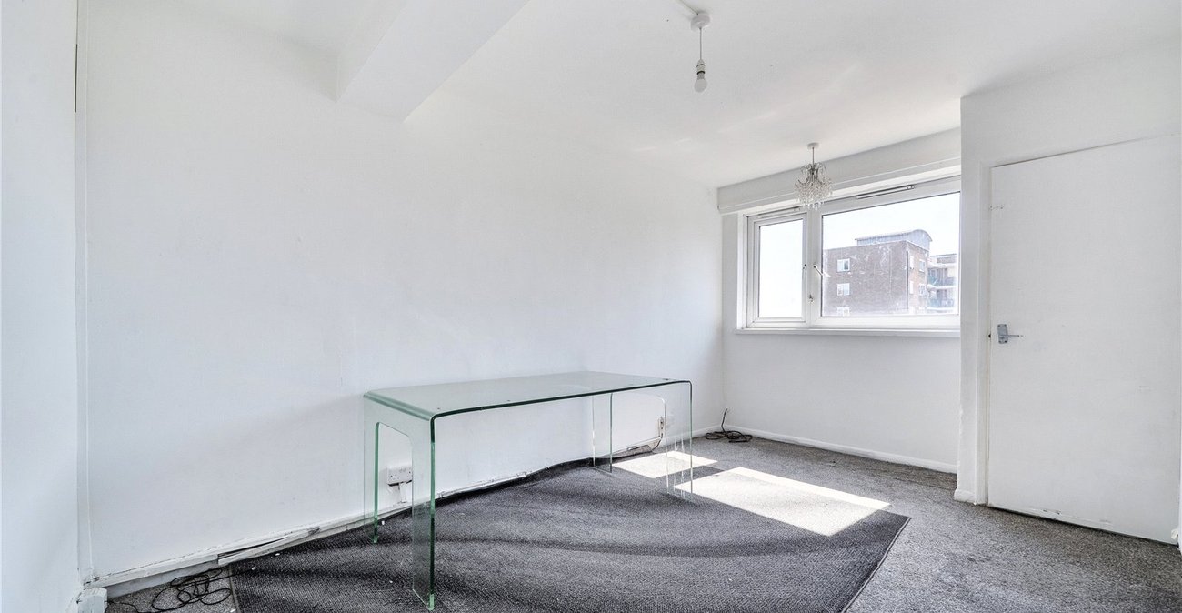 1 bedroom property for sale in Sydenham | Robinson Jackson
