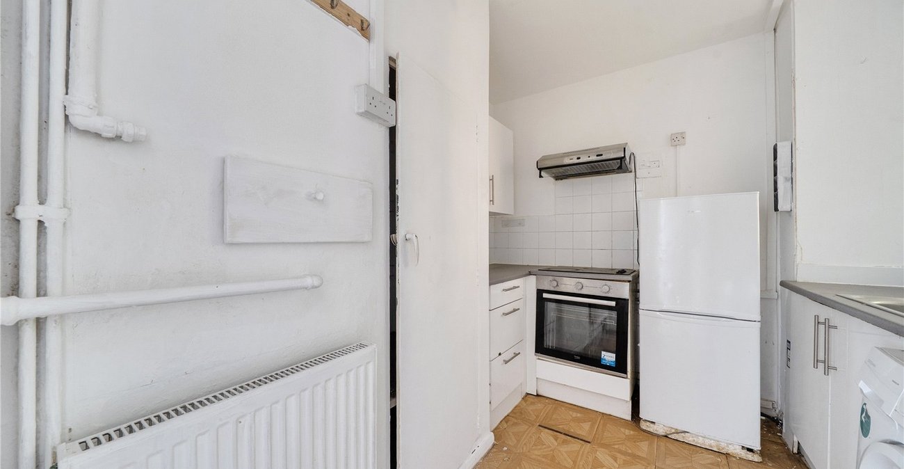 1 bedroom property for sale in Sydenham | Robinson Jackson