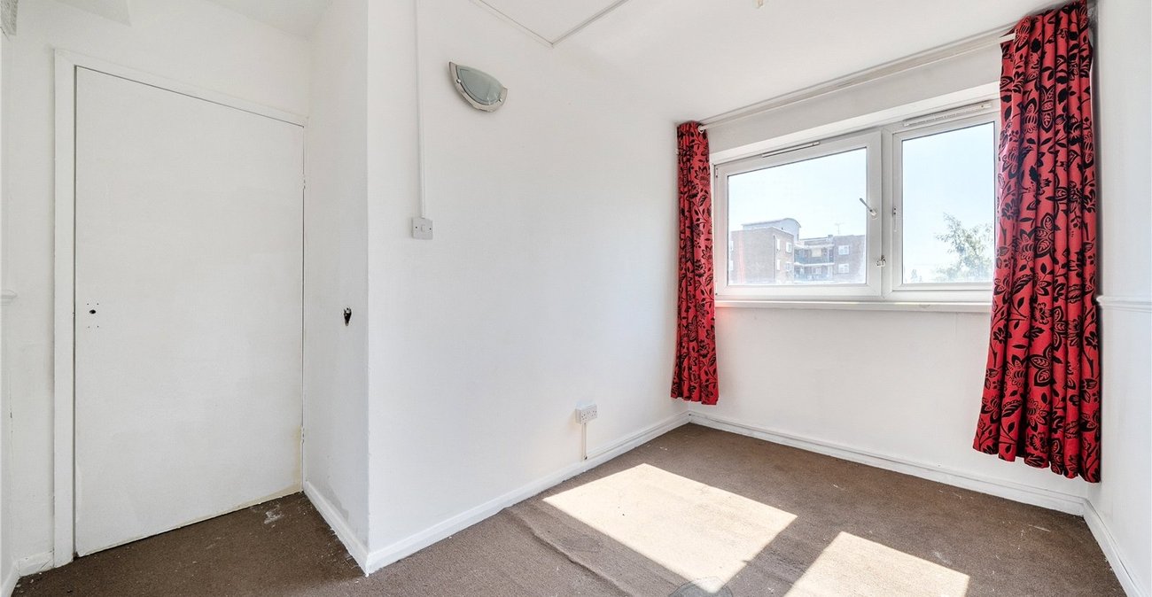 1 bedroom property for sale in Sydenham | Robinson Jackson
