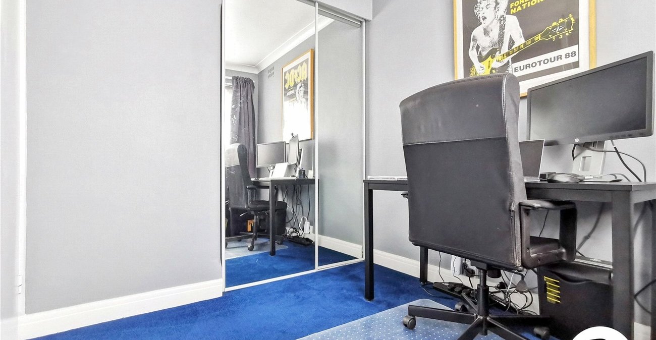 2 bedroom house for sale in South Welling | Robinson Jackson