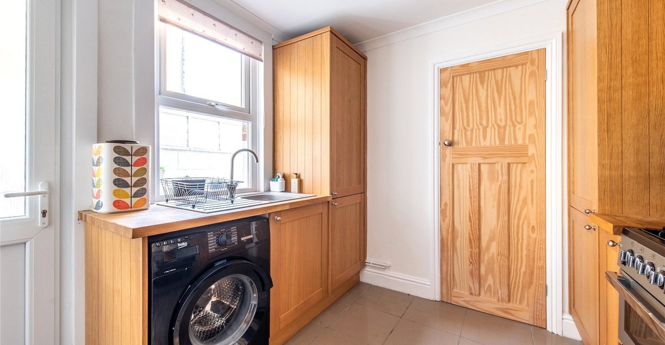 2 bedroom house for sale in Gravesend | Robinson Michael & Jackson