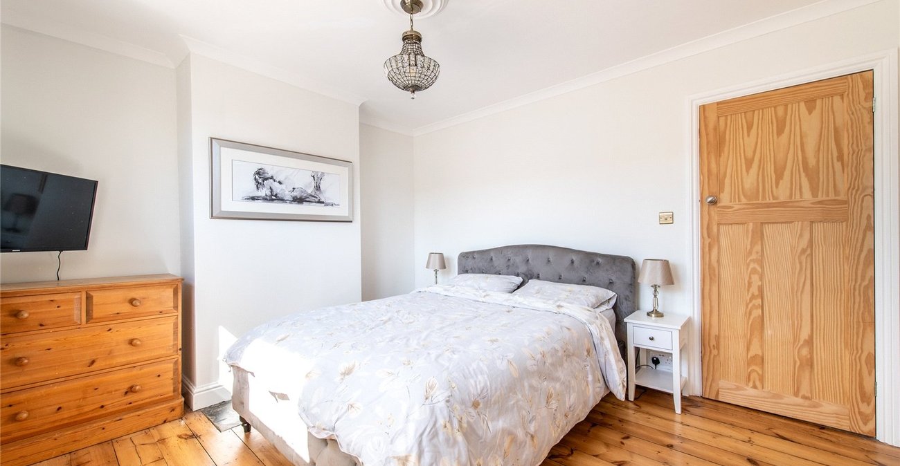 2 bedroom house for sale in Gravesend | Robinson Michael & Jackson