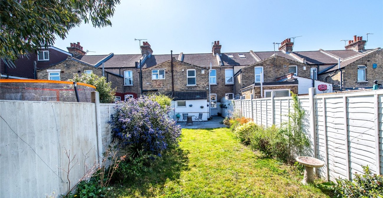 2 bedroom house for sale in Gravesend | Robinson Michael & Jackson