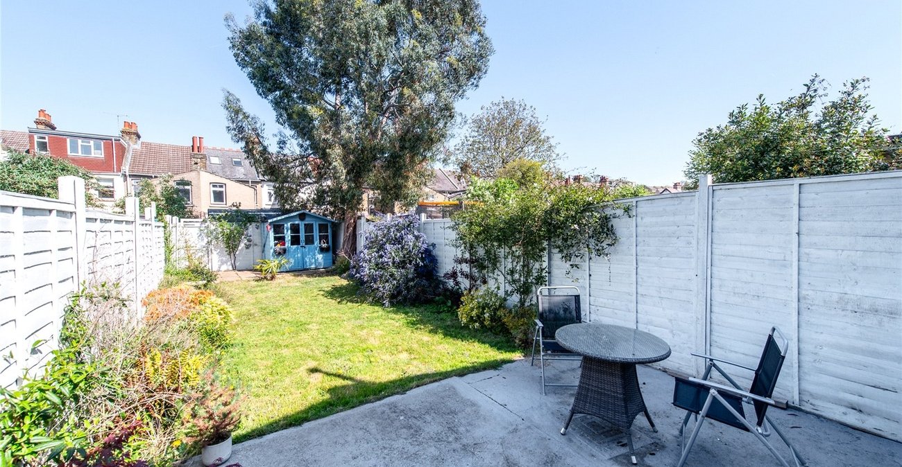 2 bedroom house for sale in Gravesend | Robinson Michael & Jackson