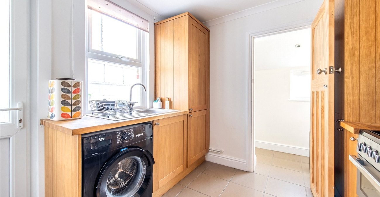 2 bedroom house for sale in Gravesend | Robinson Michael & Jackson