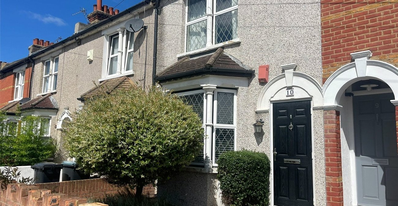 3 bedroom house for sale in Gravesend | Robinson Michael & Jackson