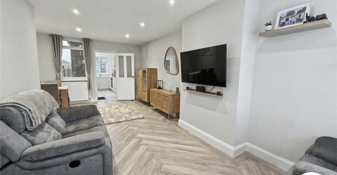 2 bedroom house for sale in Sidcup | Robinson Jackson