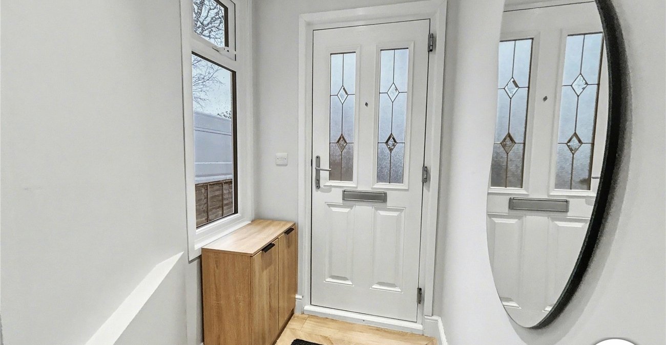 2 bedroom house for sale in Sidcup | Robinson Jackson