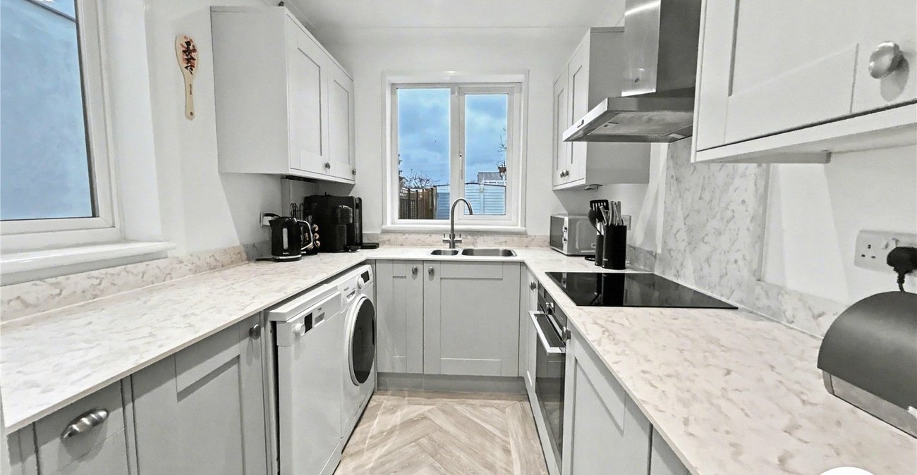 2 bedroom house for sale in Sidcup | Robinson Jackson
