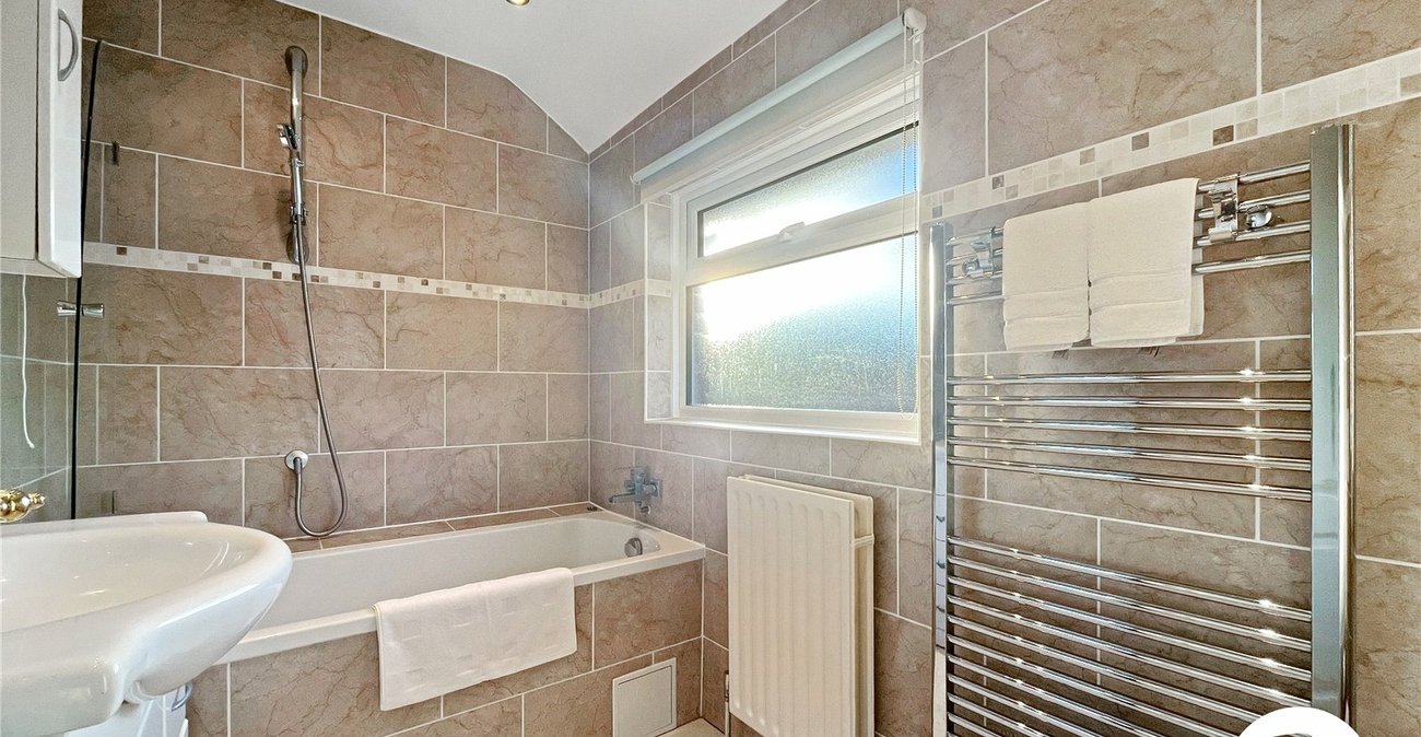 2 bedroom house for sale in Sittingbourne | Robinson Michael & Jackson