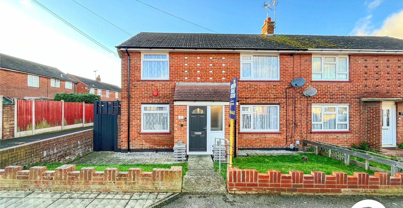 2 bedroom house for sale in Sittingbourne | Robinson Michael & Jackson