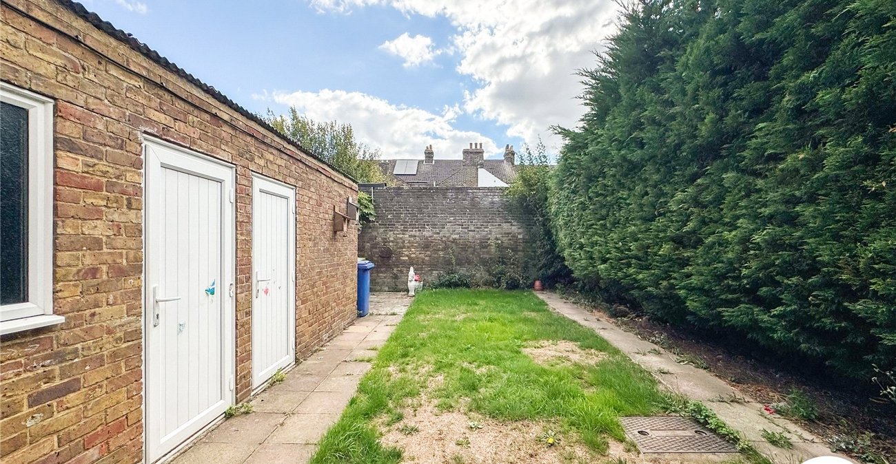 3 bedroom house for sale in Sittingbourne | Robinson Michael & Jackson
