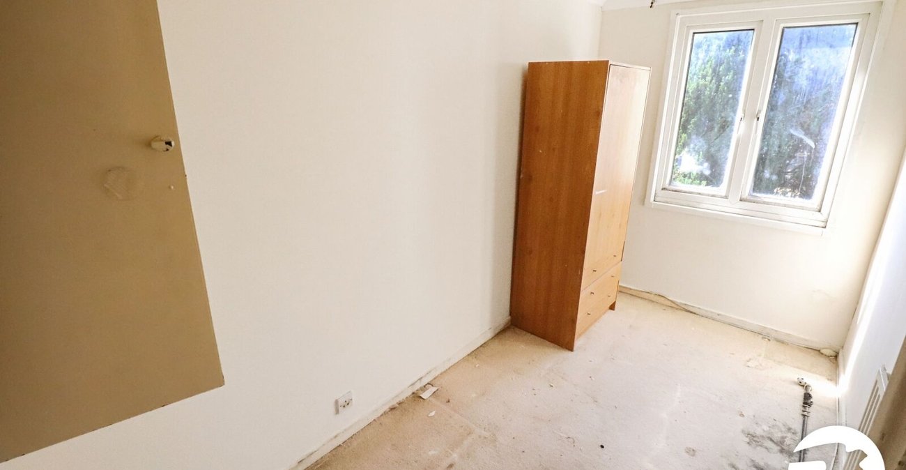 4 bedroom house for sale in London | Robinson Jackson