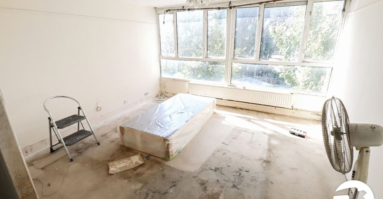 4 bedroom house for sale in London | Robinson Jackson