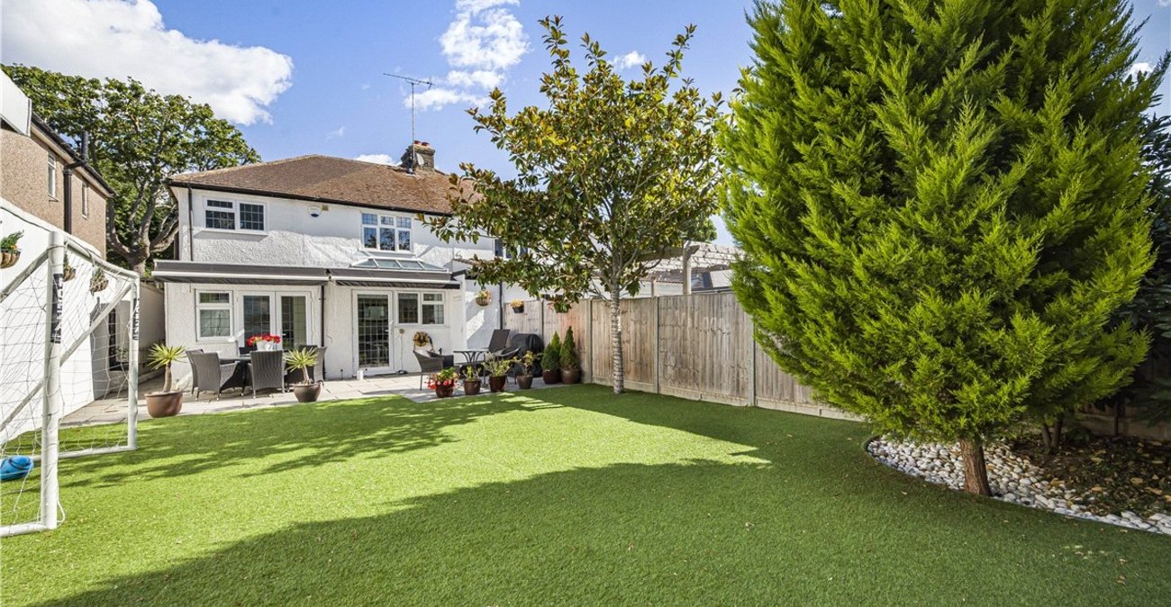 3 bedroom house for sale in Orpington | Robinson Jackson