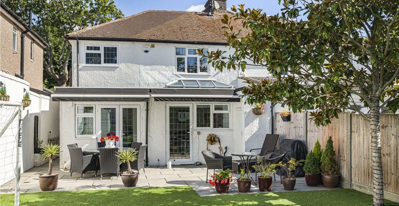 3 bedroom house for sale in Orpington | Robinson Jackson