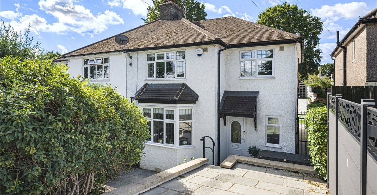 3 bedroom house for sale in Orpington | Robinson Jackson