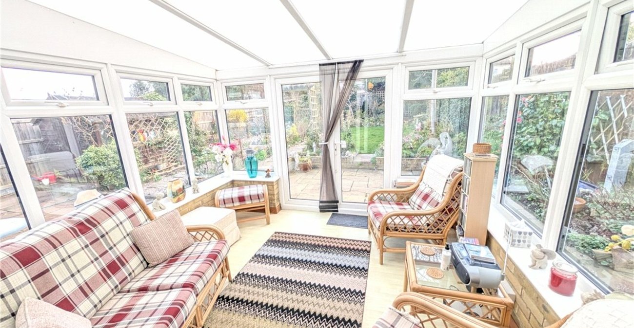 2 bedroom bungalow for sale in Orpington | Robinson Jackson