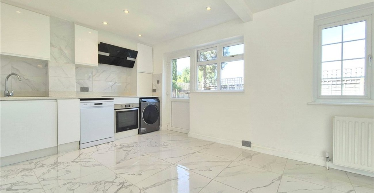 4 bedroom house for sale in Orpington | Robinson Jackson