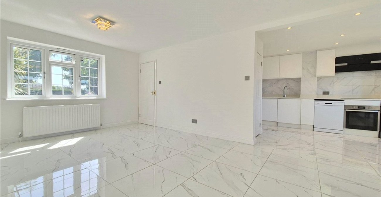 4 bedroom house for sale in Orpington | Robinson Jackson