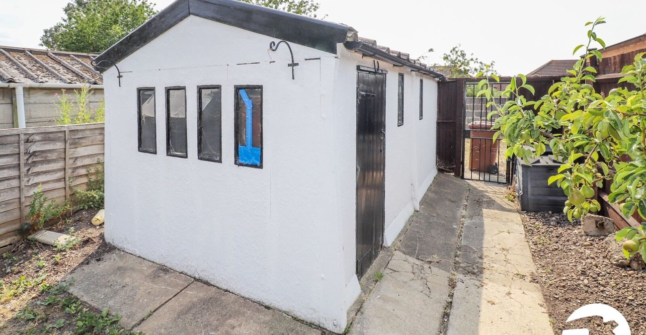 3 bedroom house for sale in Bexleyheath | Robinson Jackson
