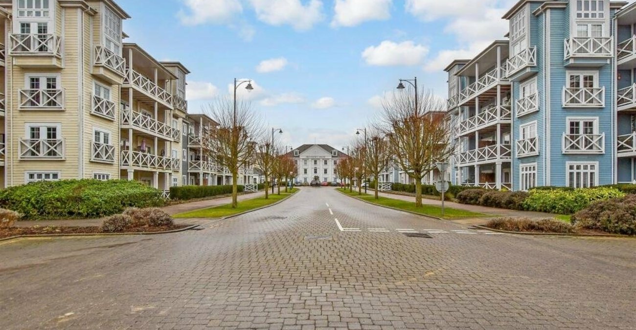 2 bedroom property for sale in Snodland | Robinson Michael & Jackson