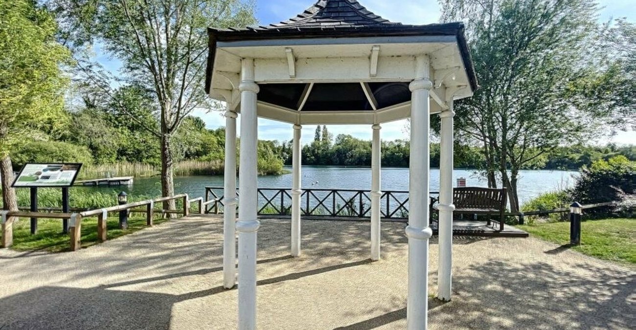 2 bedroom property for sale in Snodland | Robinson Michael & Jackson