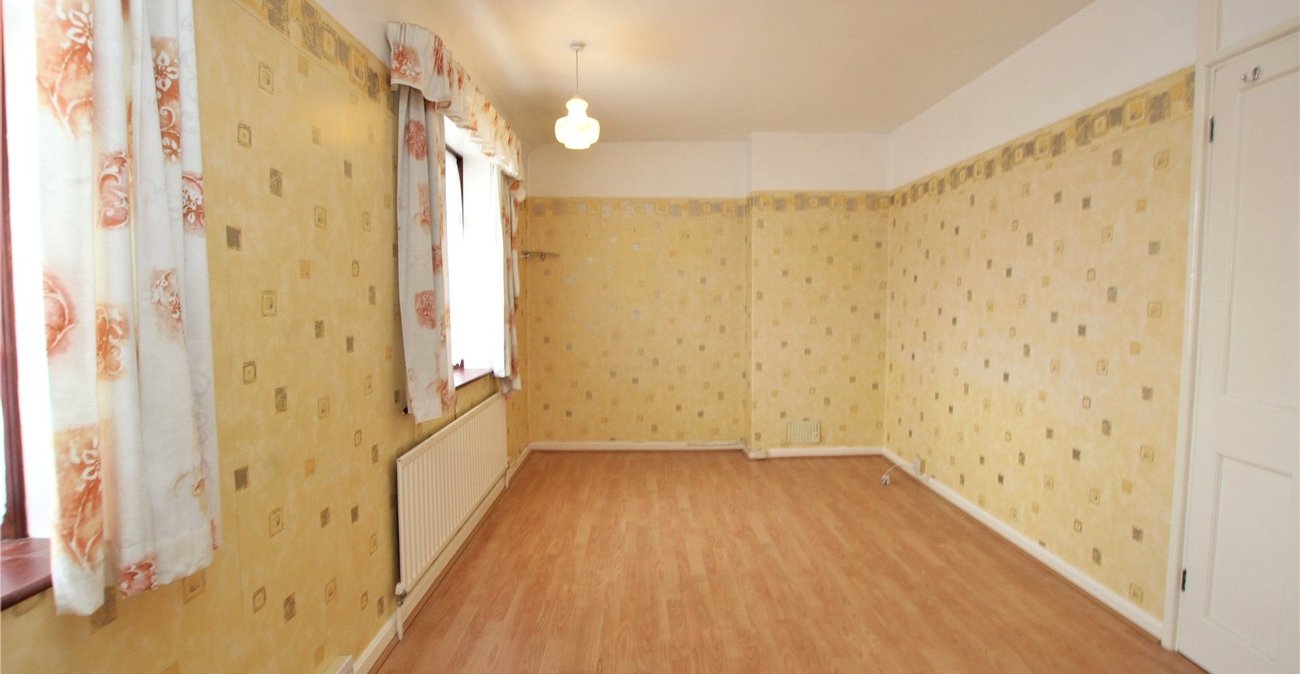 2 bedroom house for sale in Mottingham | Robinson Jackson