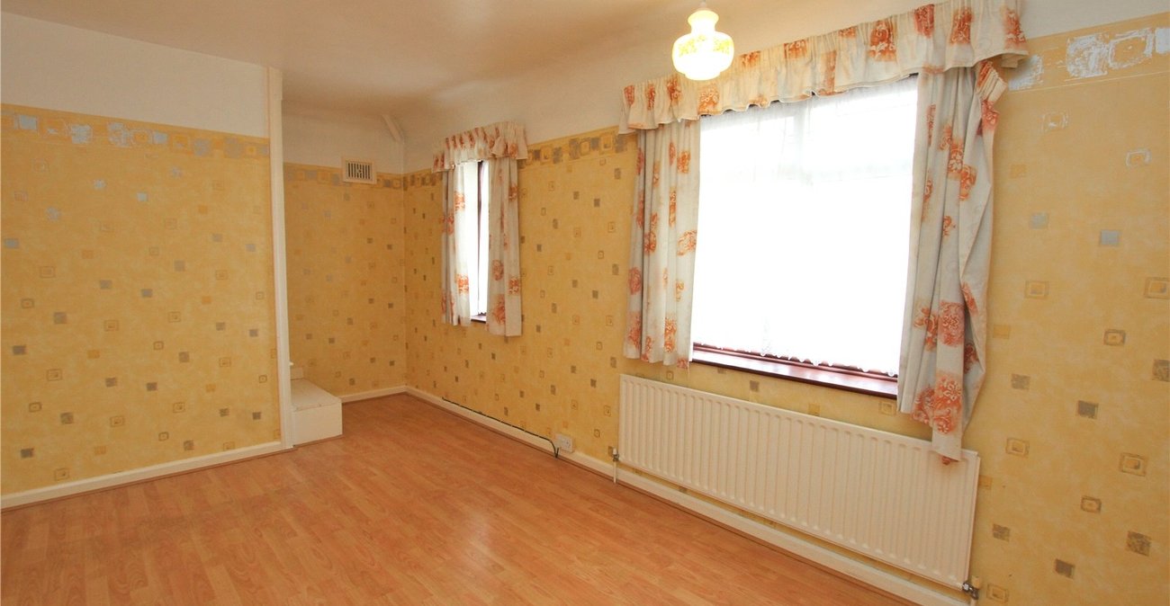 2 bedroom house for sale in Mottingham | Robinson Jackson