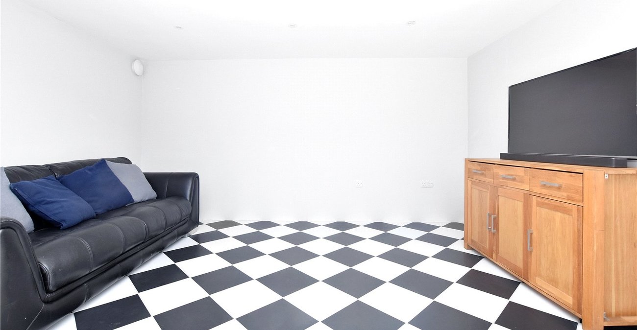 3 bedroom house for sale in Bexleyheath | Robinson Jackson