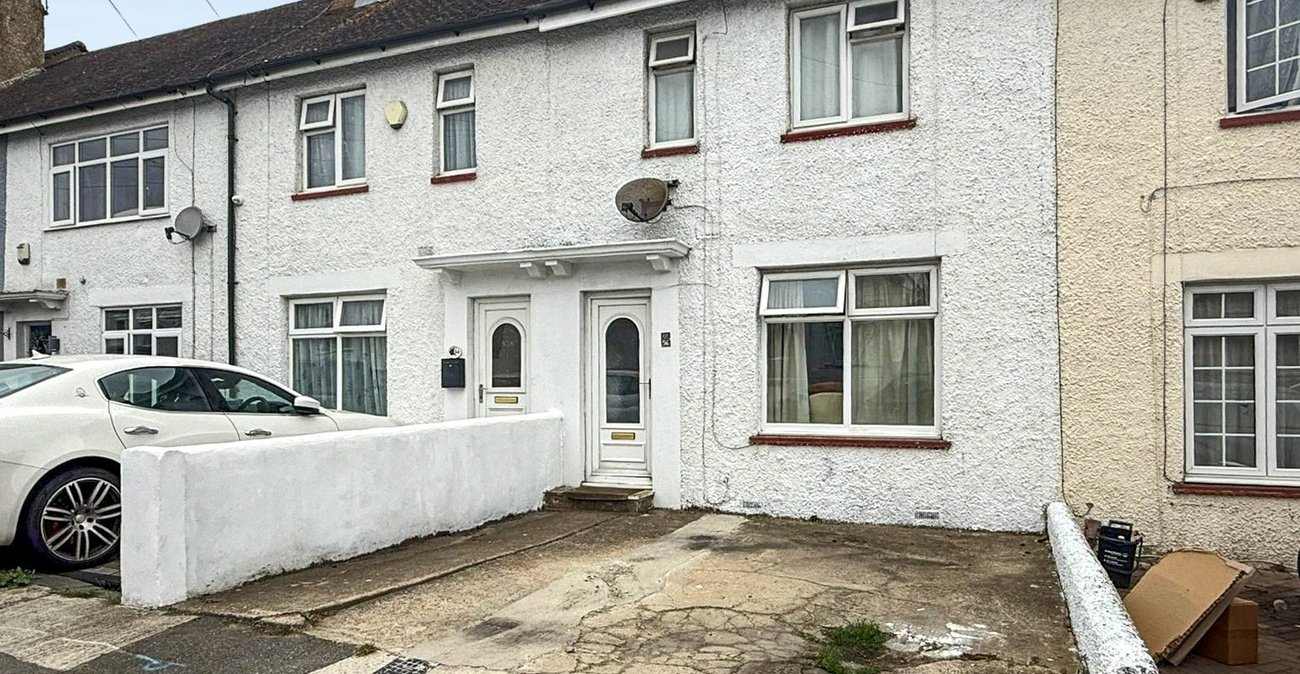 3 bedroom house for sale in Northfleet | Robinson Michael & Jackson