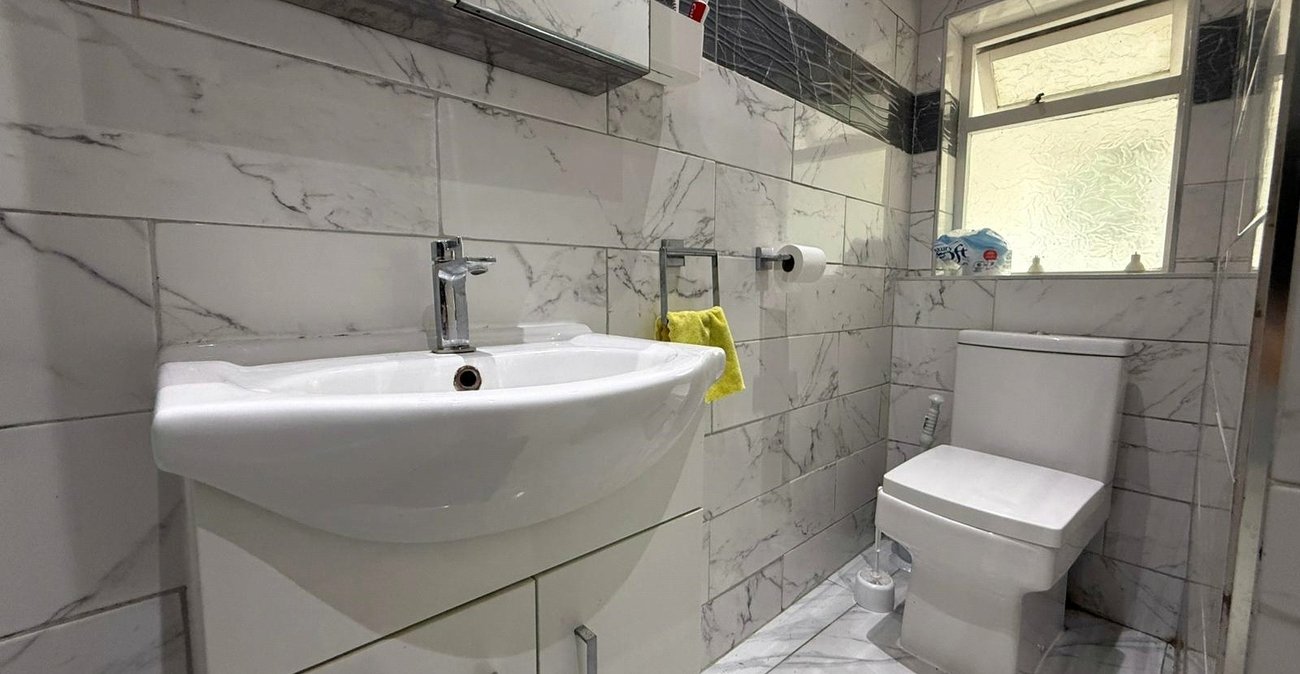 3 bedroom house for sale in Northfleet | Robinson Michael & Jackson