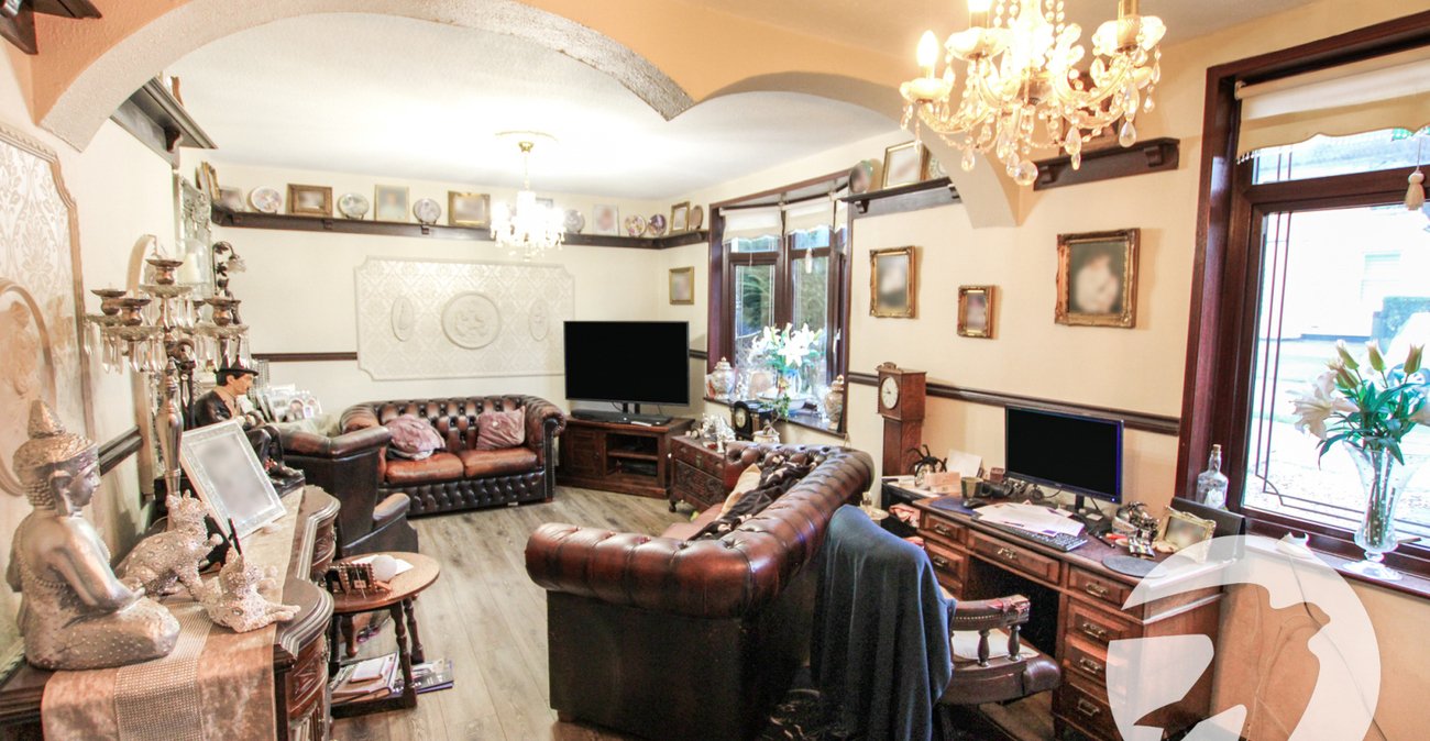 3 bedroom house for sale in London | Robinson Jackson