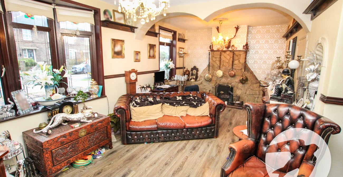 3 bedroom house for sale in London | Robinson Jackson