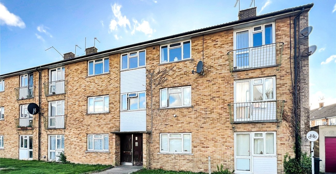 2 bedroom property for sale in Dartford | Robinson Jackson