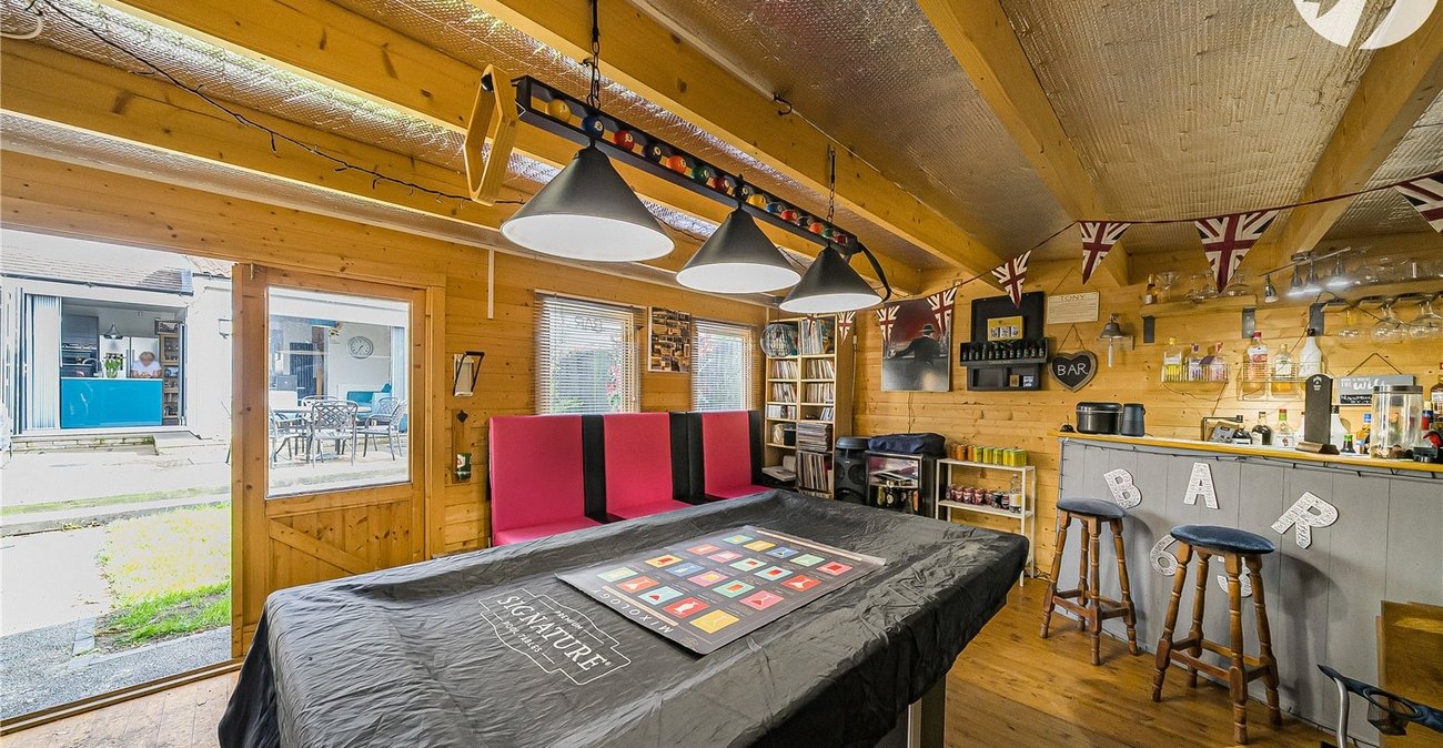 3 bedroom house for sale in Fleet Estate | Robinson Jackson