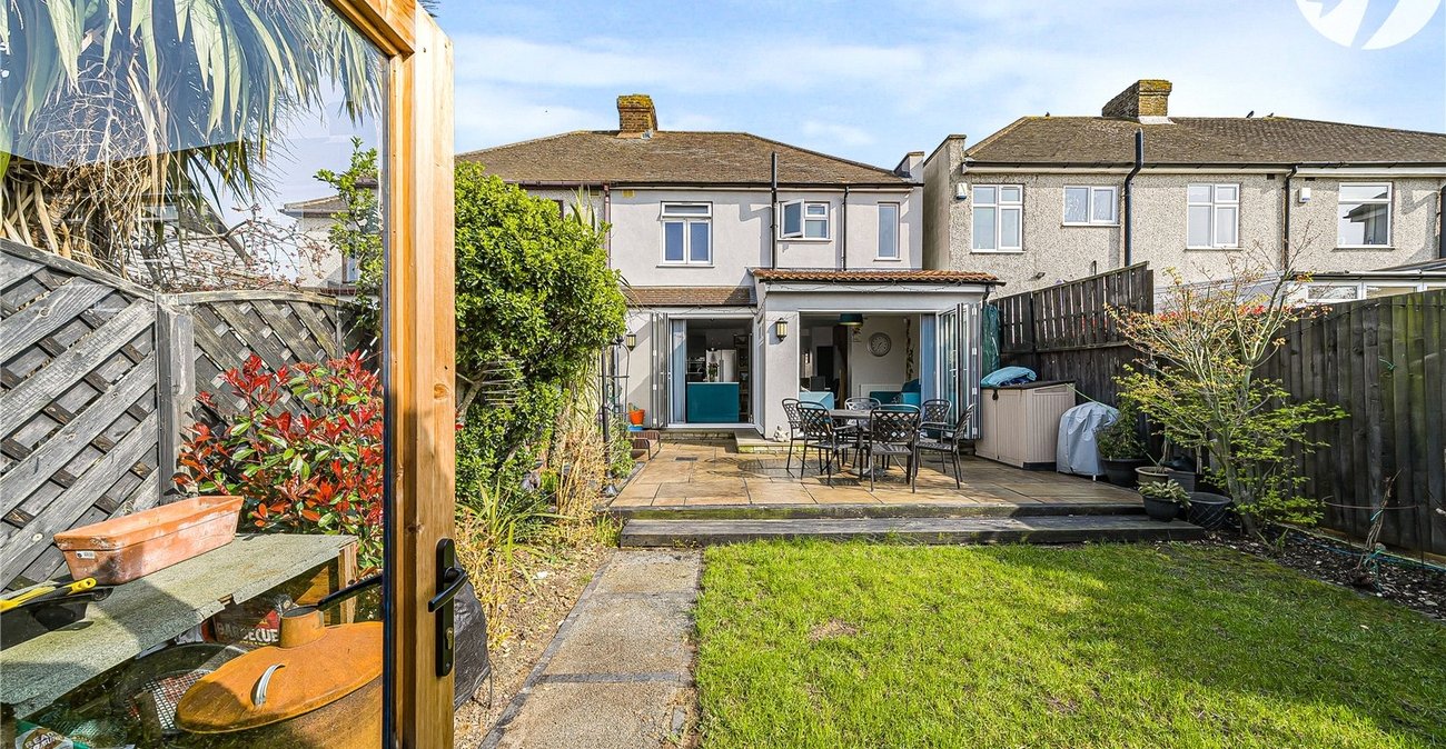 3 bedroom house for sale in Fleet Estate | Robinson Jackson