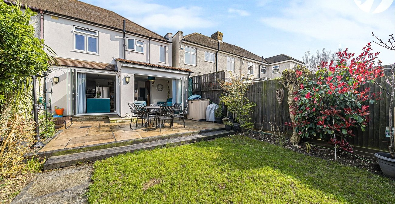 3 bedroom house for sale in Fleet Estate | Robinson Jackson