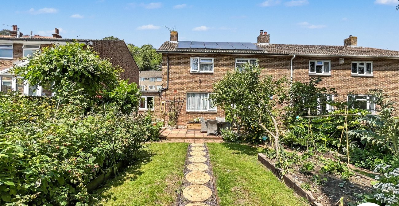 3 bedroom house for sale in Walderslade | Robinson Michael & Jackson